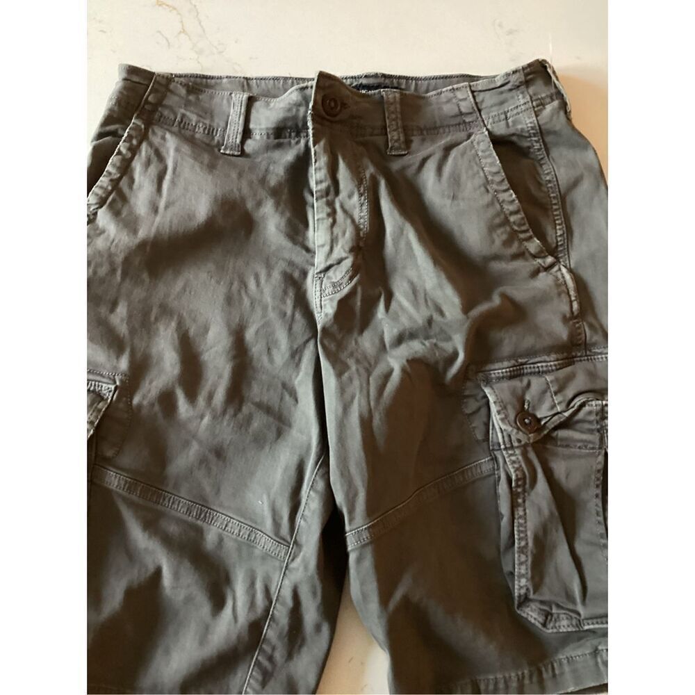 American Eagle Mens Cargo Shorts Sz 32 Extreme Flex Long Length Green